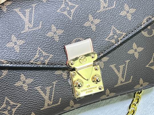 LV BAG M46279 21.5x6x13.5cm cs