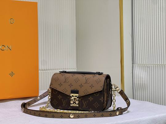 LV BAG M46279 21.5x6x13.5cm cs