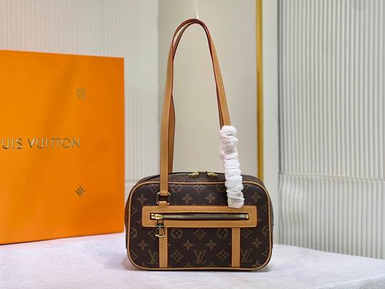 LV BAG Vintage M46313 25.5x15x10cm cs