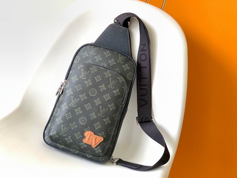 LV Chest pack M46344 20X31X10cm WP