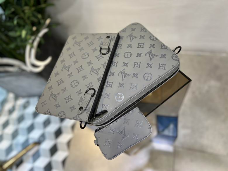 LV BAG Messenger bag M46603 25X18.5X7cm XM