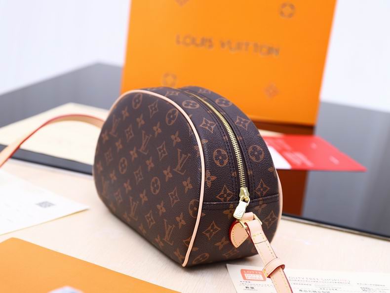 LV BAG Vintage M51221 25X20X8 cm cs