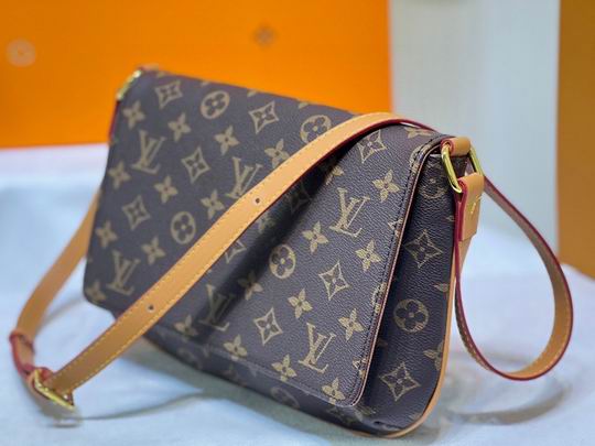 LV BAG Neverfull M51257 25x22x4cm cs