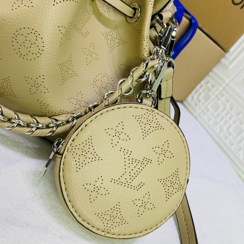 LV Bucket bag M55888