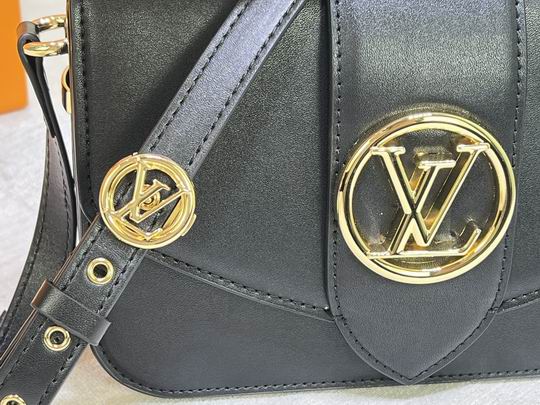 LV BAG Pont M55949 23x15x8cm cs