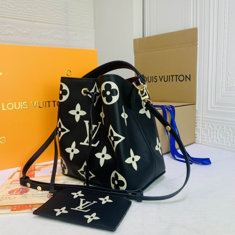 LV BAG Noe M56890 26x26x17.5 cm cs