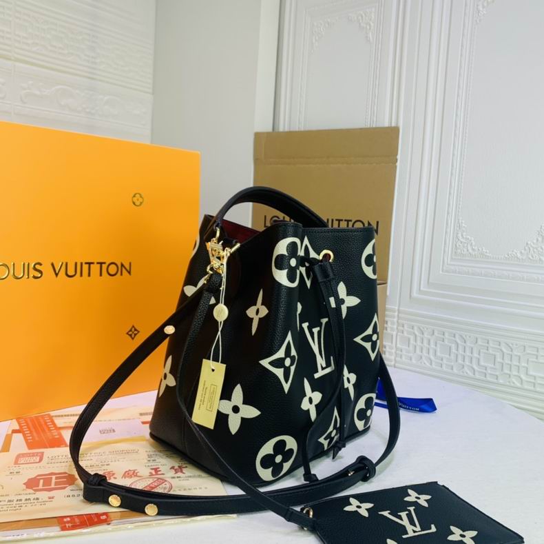 LV BAG Noe M56890 26x26x17.5 cm cs