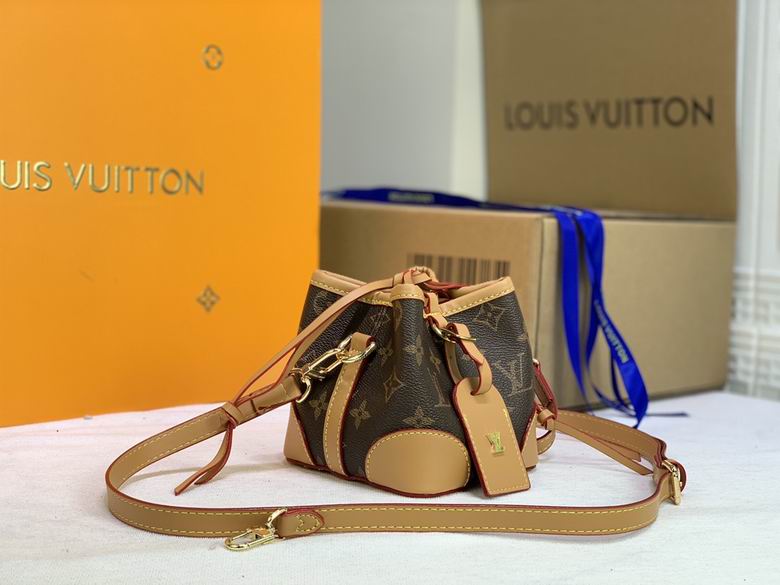 LV Bucket bag M57099