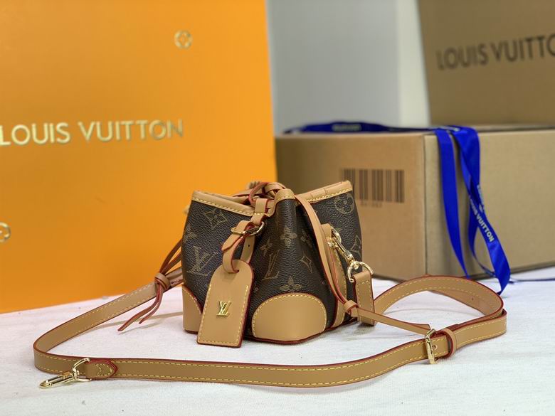 LV Bucket bag M57099