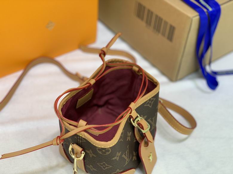 LV Bucket bag M57099