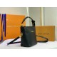 LV Bucket bag M5793401