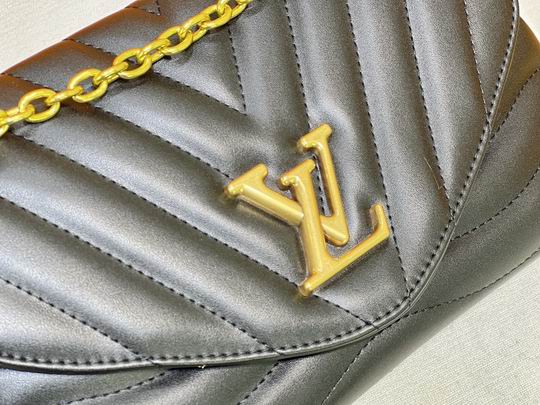 LV BAG New Wave M58549 24x14x9cm cs-1