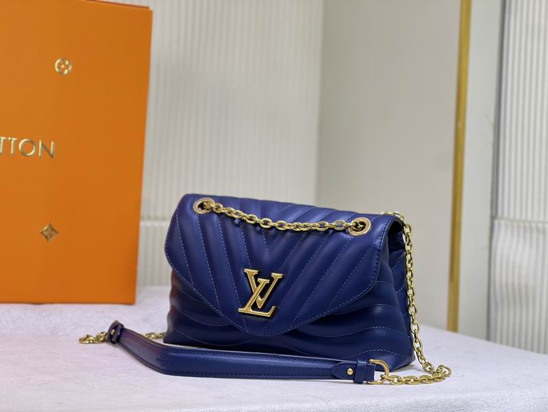 LV BAG New Wave M58550 24x14x9cm ss