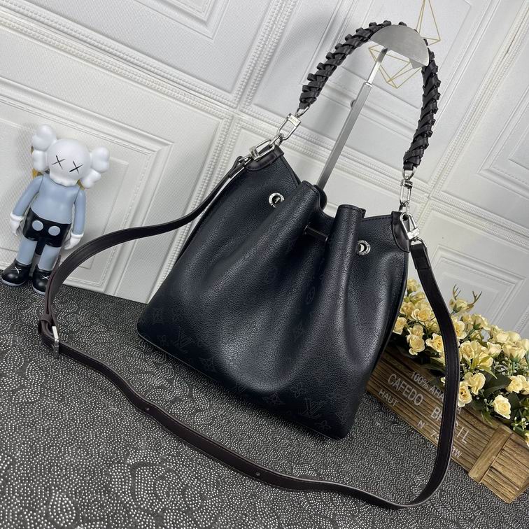 LV Bucket bag M59554