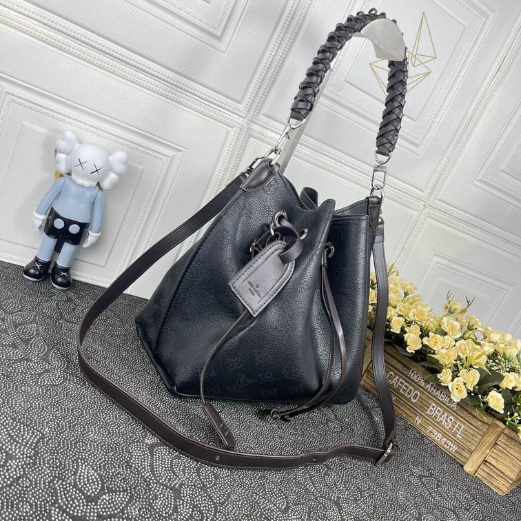 LV Bucket bag M59554