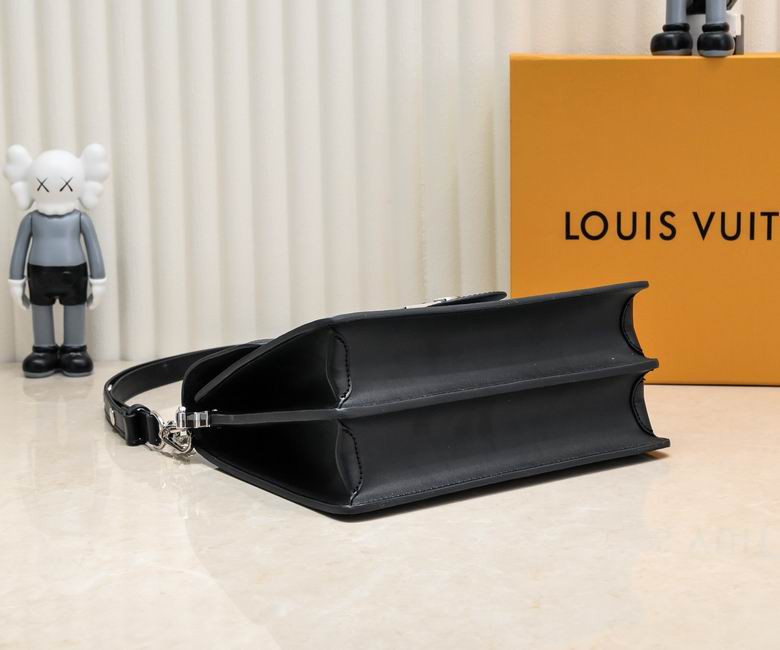 LV BAG Messenger bag M59631 25X17X10.5cm XM