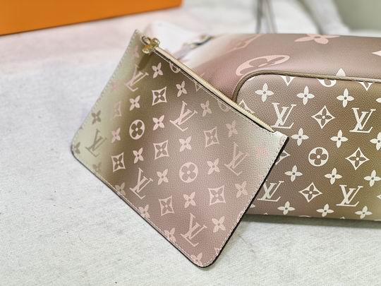 LV BAG Neverfull M59859 31x28x14cm cs