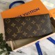 LV Handbag wallet M60708 19X10cm XM