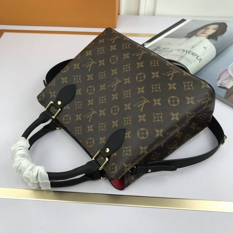 LV BAG Spring Stret M66156 30X24X13 ww