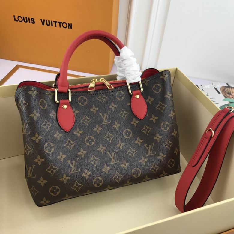 LV BAG Spring Stret M66157 30X21X13 WW