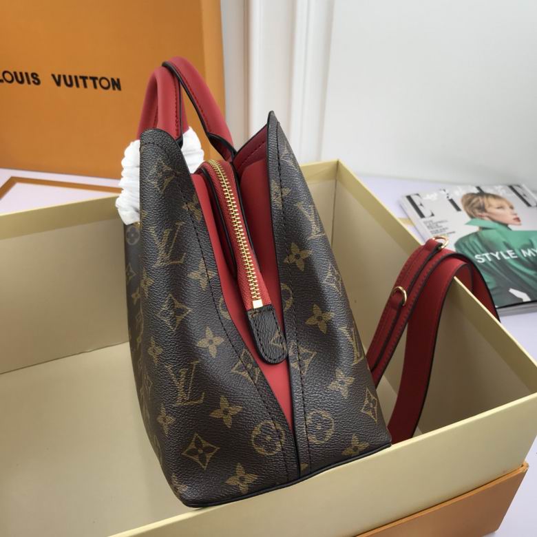 LV BAG Spring Stret M66157 30X21X13 WW