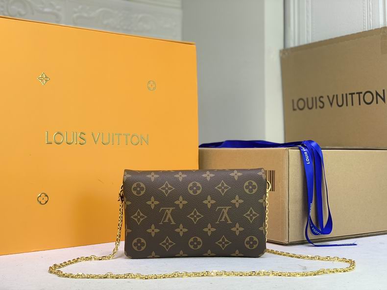 LV BAG Pochette Metis M67695 20x14x8 cm cs