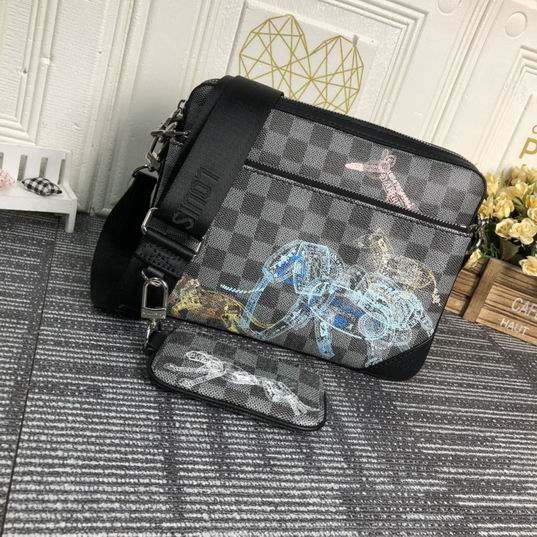 LV BAG Pochette Trio M69443 25x18x4cm cs-1