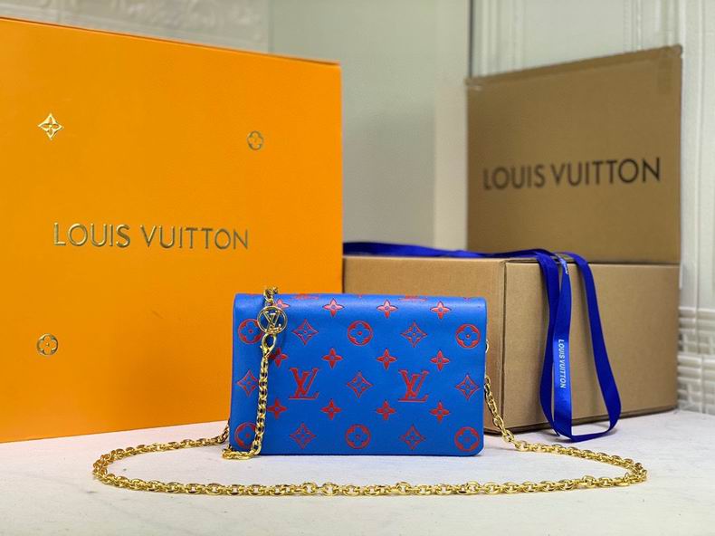 LV BAG Pochette Metis M80742 20x14x8 cm cs