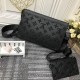 LV BAG Pochette Voyage M81115 22x14.5x4.5cm