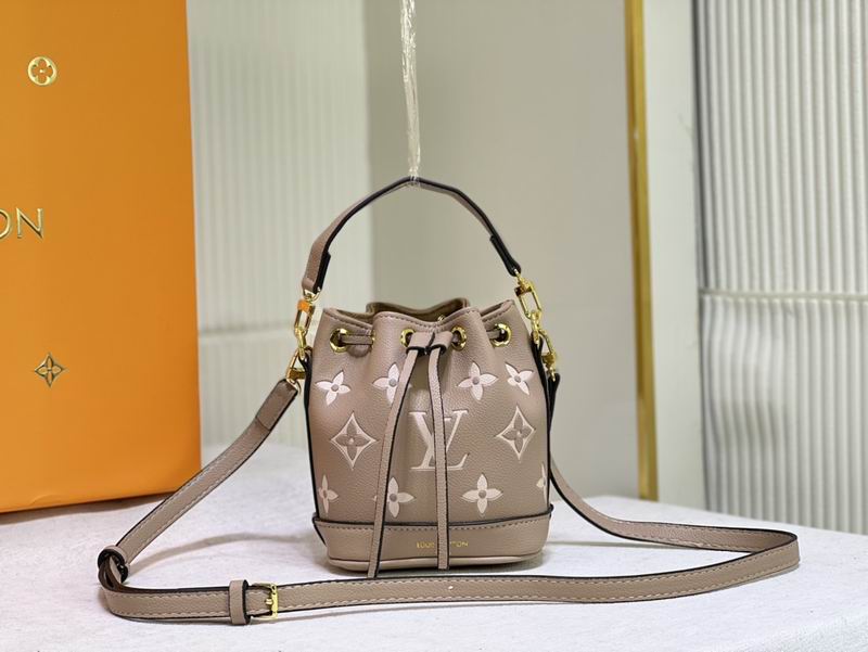 LV BAG Nano Noe M81266 13x16x10cm ss