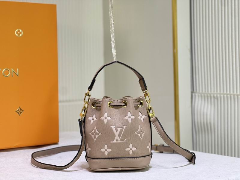 LV BAG Nano Noe M81266 13x16x10cm ss