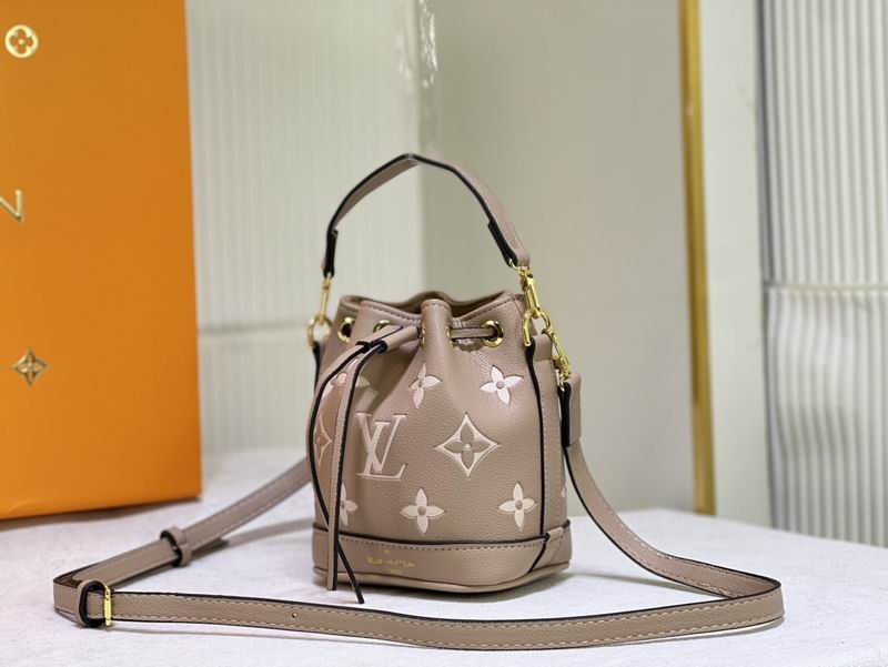 LV BAG Nano Noe M81266 13x16x10cm ss