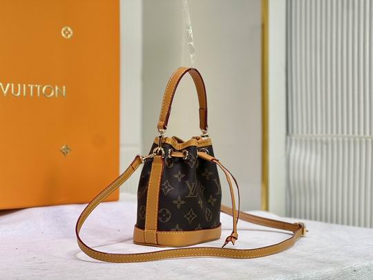 LV BAG Nano Noe M81266 13x16x10cm cs