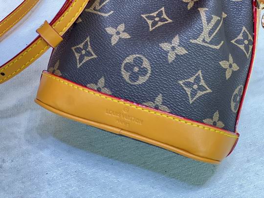 LV BAG Nano Noe M81266 13x16x10cm cs