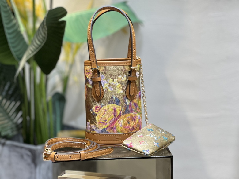 LV Bucket bag M81724