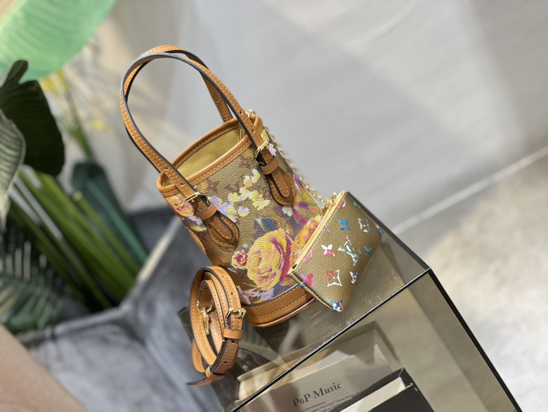 LV Bucket bag M81724