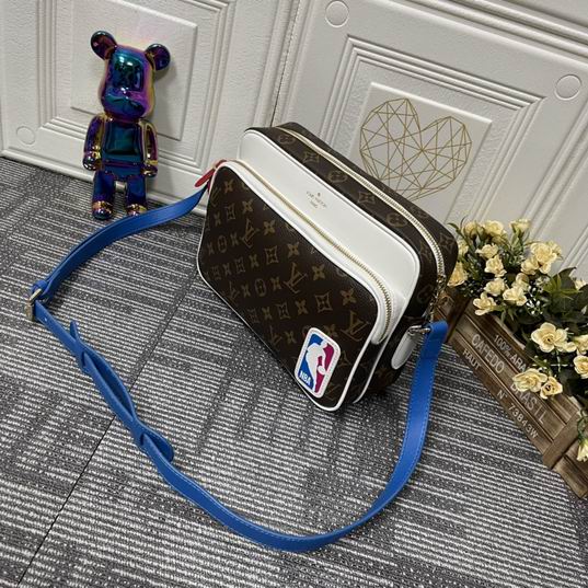 LV BAG NBA M85143 30x22x9cm