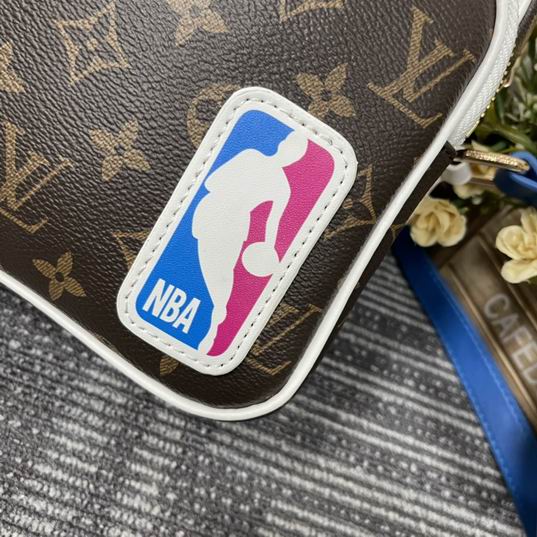 LV BAG NBA M85143 30x22x9cm