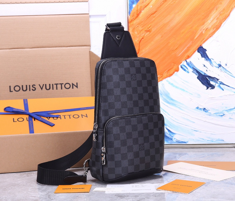 LV Chest pack N40097 20X31X10cm WP