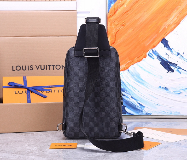 LV Chest pack N40097 20X31X10cm WP