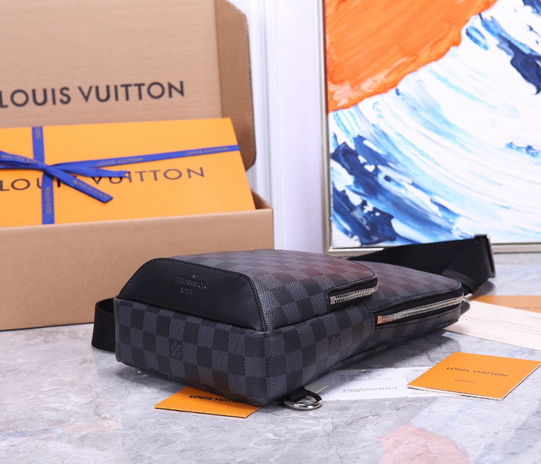 LV Chest pack N40097 20X31X10cm WP