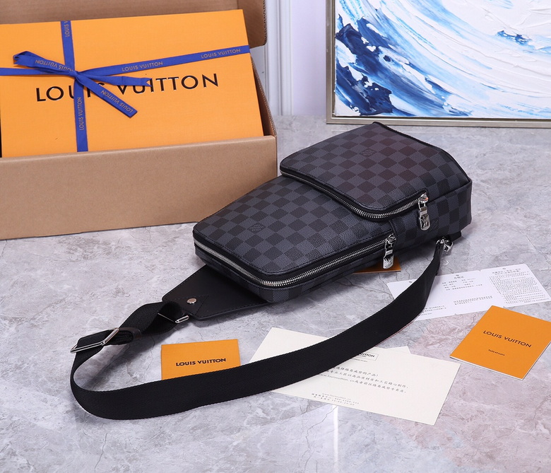 LV Chest pack N40097 20X31X10cm WP