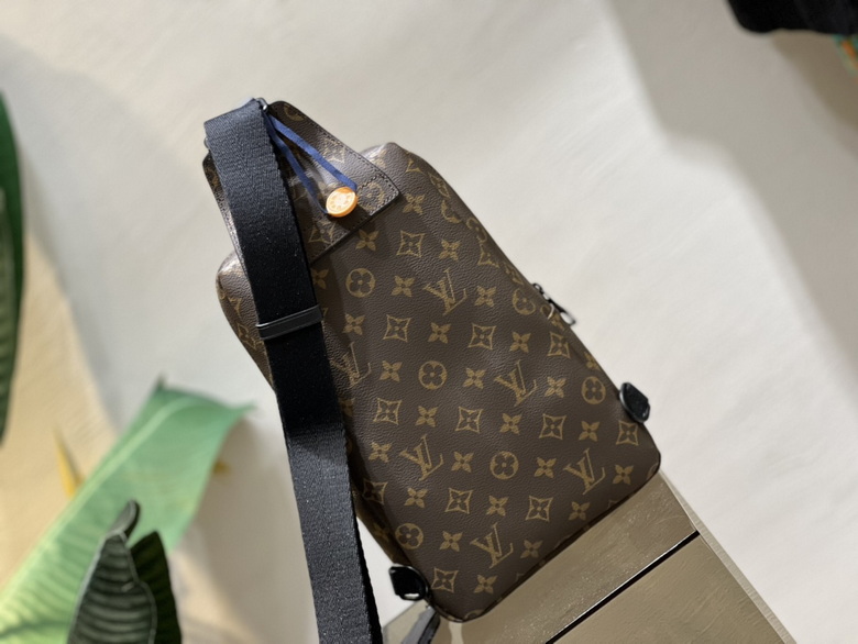 LV Chest pack N41718 20X31X10cm XM