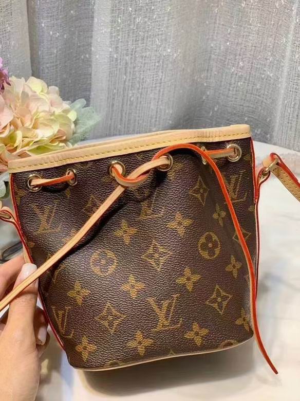 LV Bucket bag WL22191