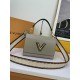 LV BAG WW219182 23X17X 9.5