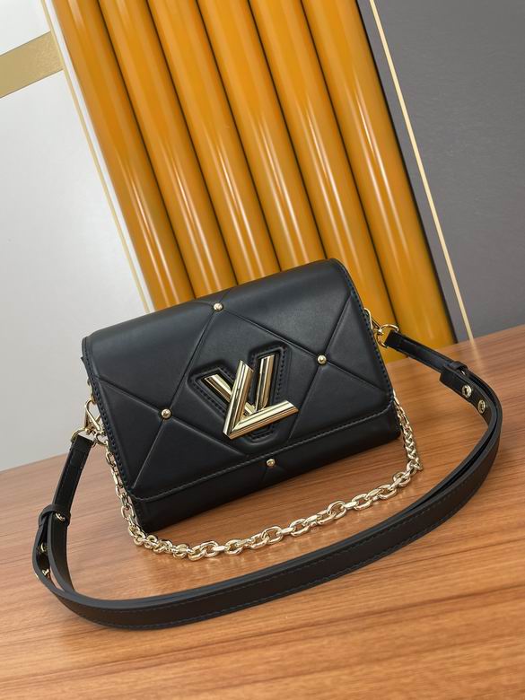 LV BAG Twist WW221181 23X17X9.5