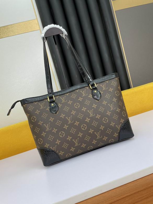 LV BAG Onthego WW66299 35X26X11